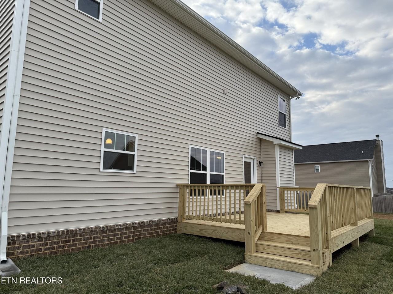 3229 Song Sparrow Dr - Photo 2 of 6