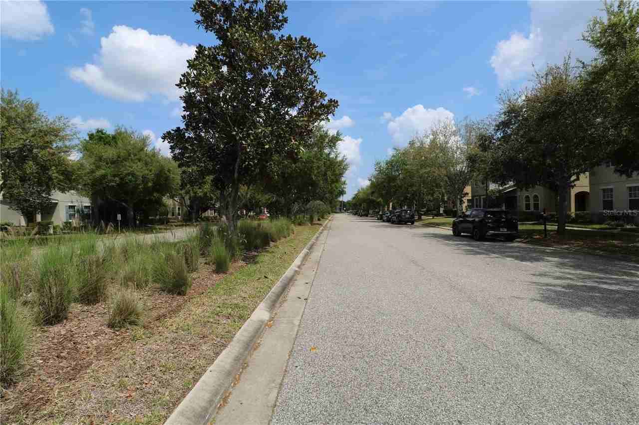 9029 Aspen Hollow Pl - Photo 5 of 50