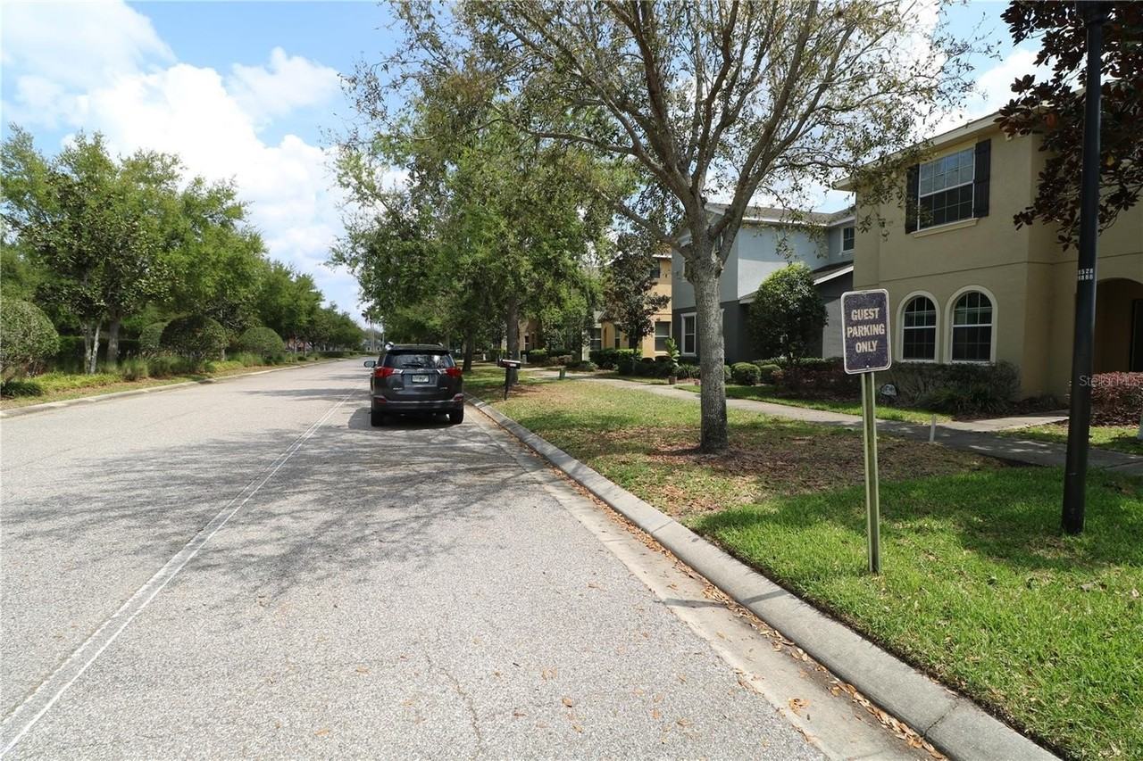 9029 Aspen Hollow Pl - Photo 6 of 50