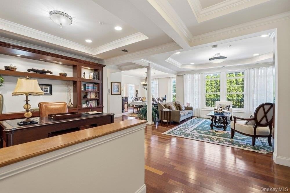 336 Trotting Ln - Photo 2 of 28