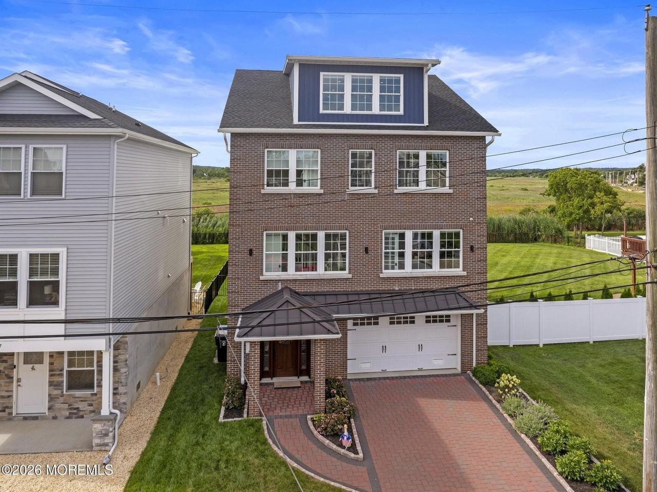 619 Park Ave - Photo 3 of 44