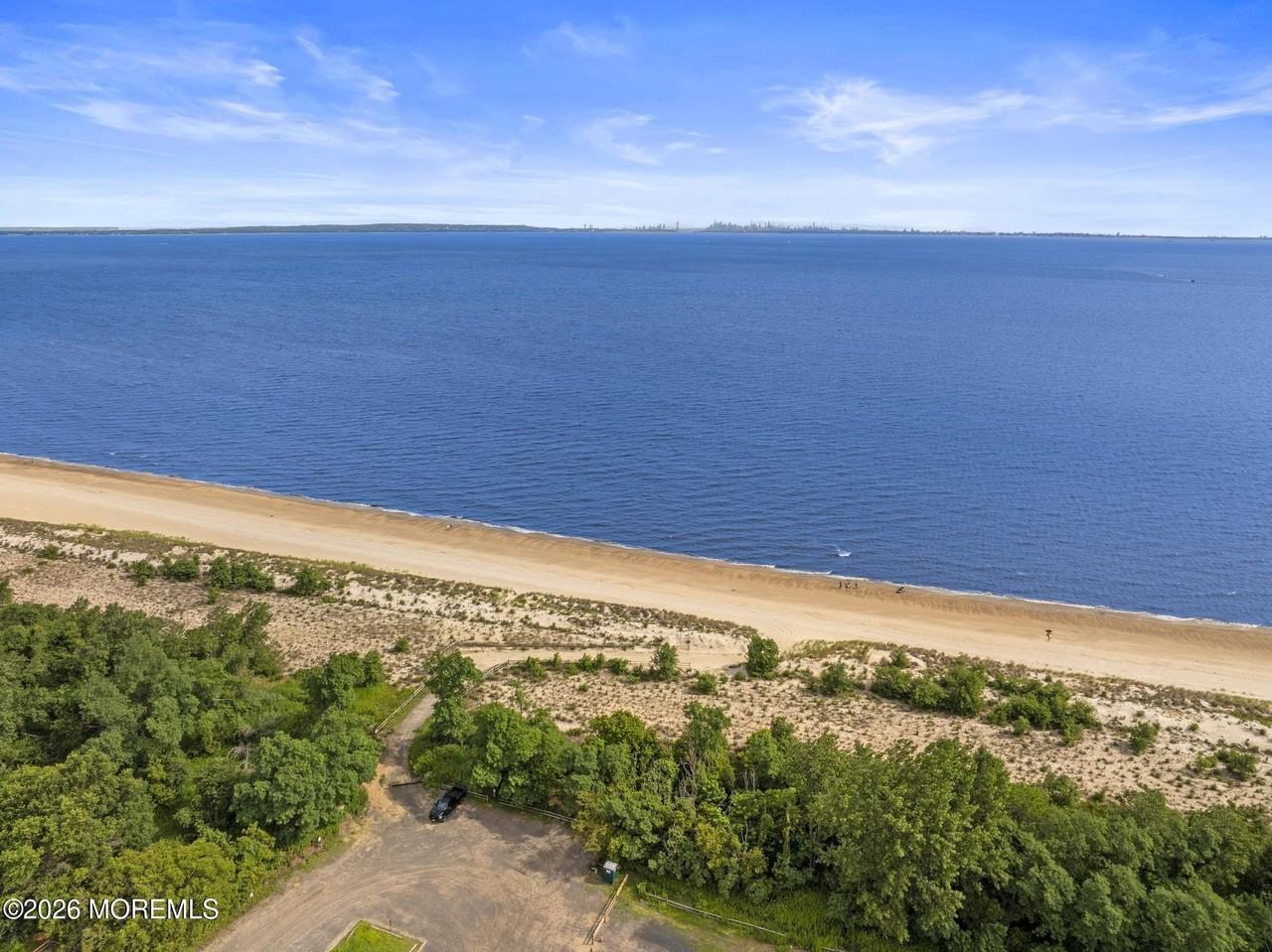 619 Park Ave - Photo 5 of 44