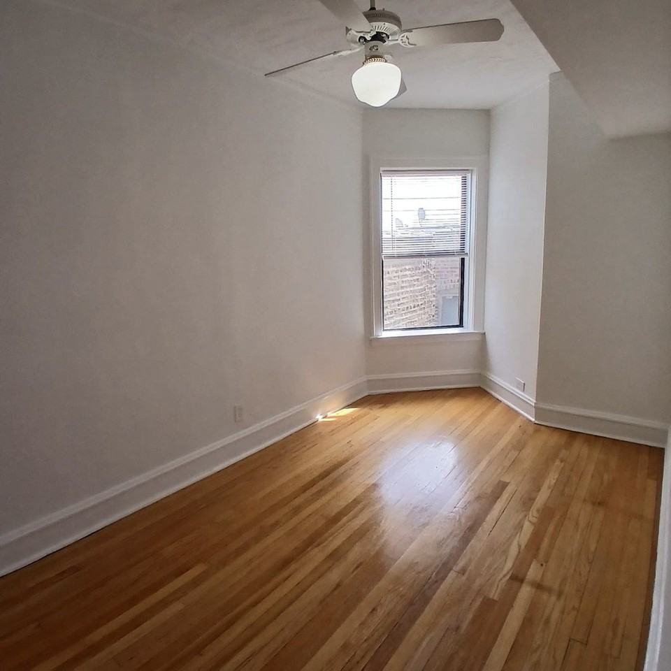 4810 W Armitage Ave Unit 3r - Photo 7 of 12