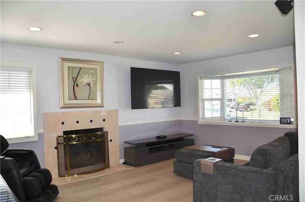 6522 San Haroldo Way - Photo 5 of 16