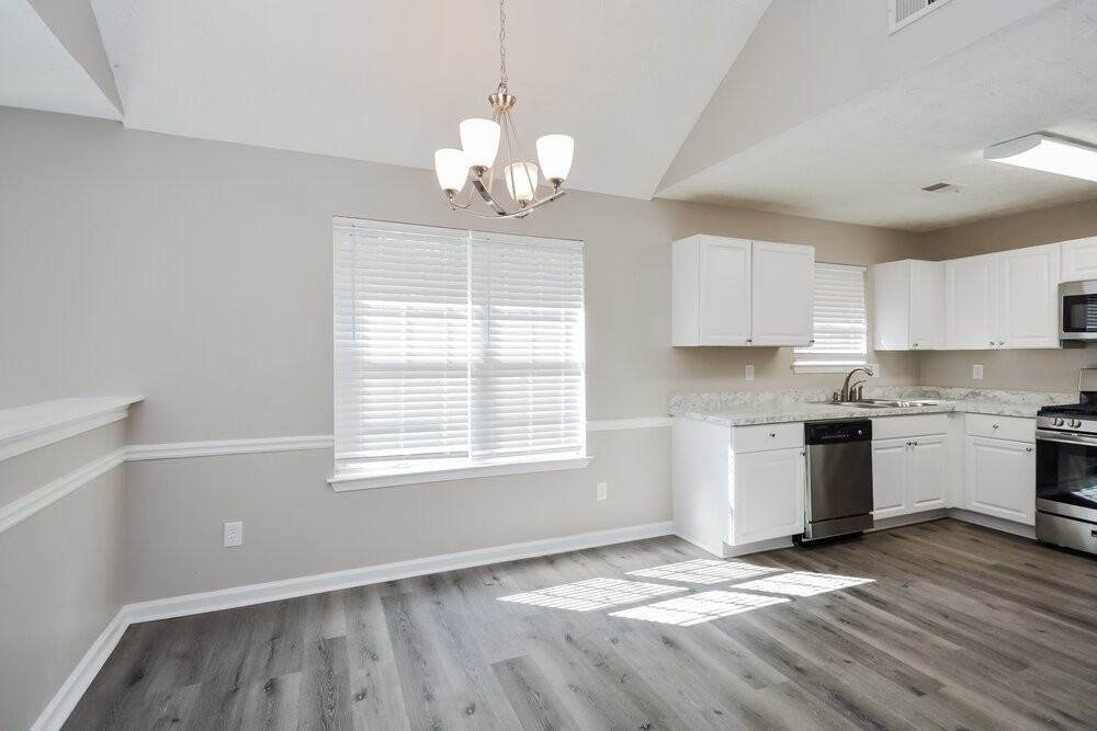 6683 Shapiro Ct - Photo 6 of 17