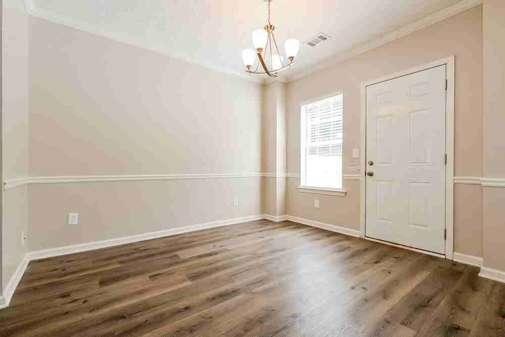 6270 Winston Trce - Photo 5 of 16