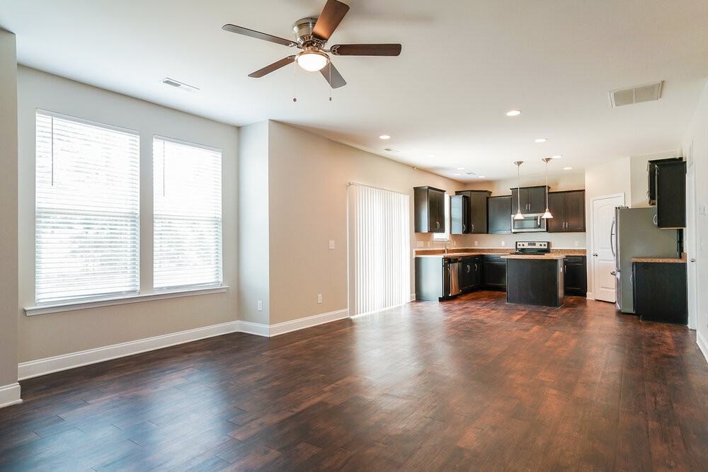 3417 Snowberry Dr - Photo 5 of 17