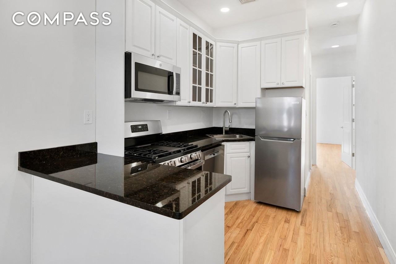 222 W 132nd St #3 - Photo 6 of 9