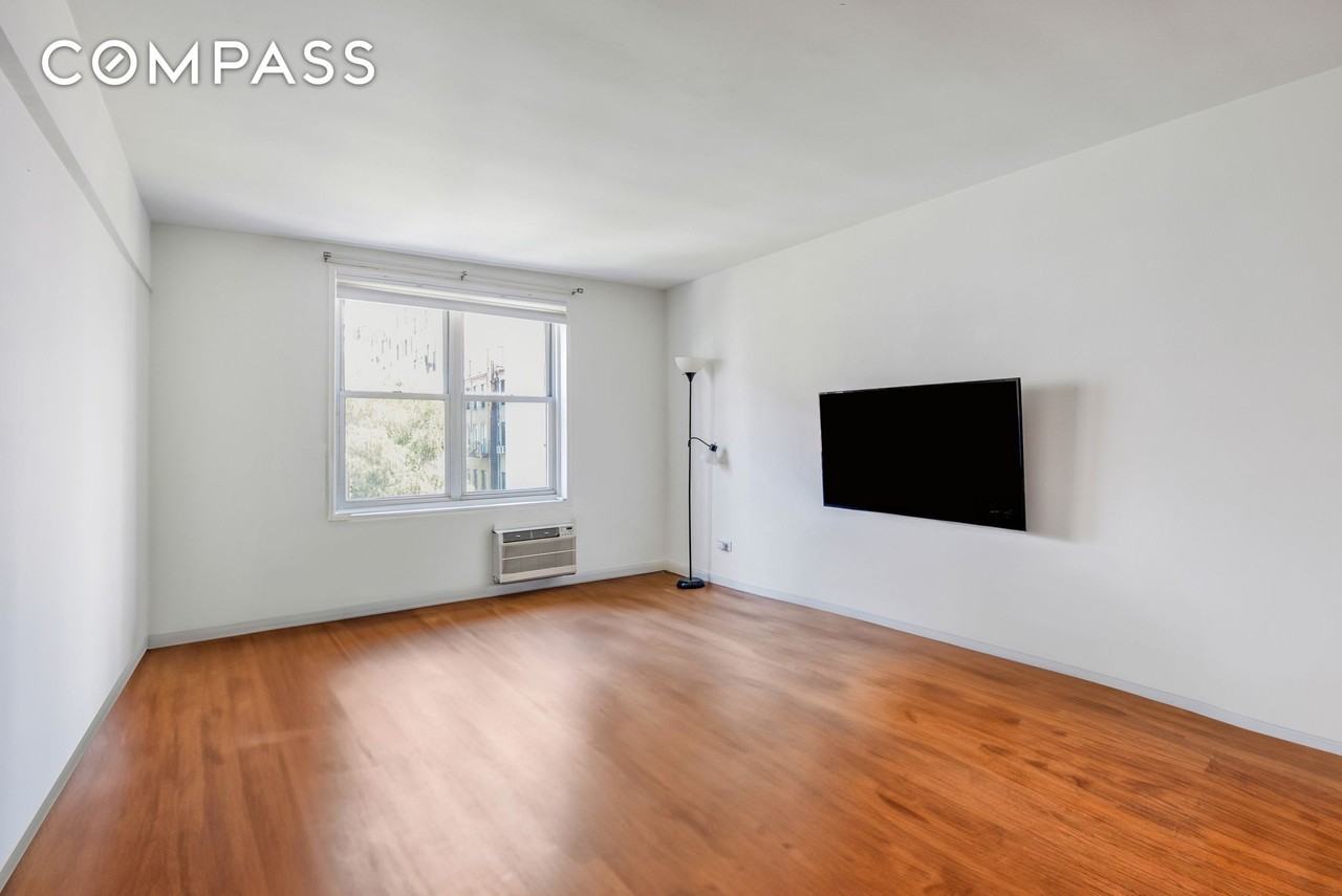 88 Bleecker St #5J - Photo 4 of 17