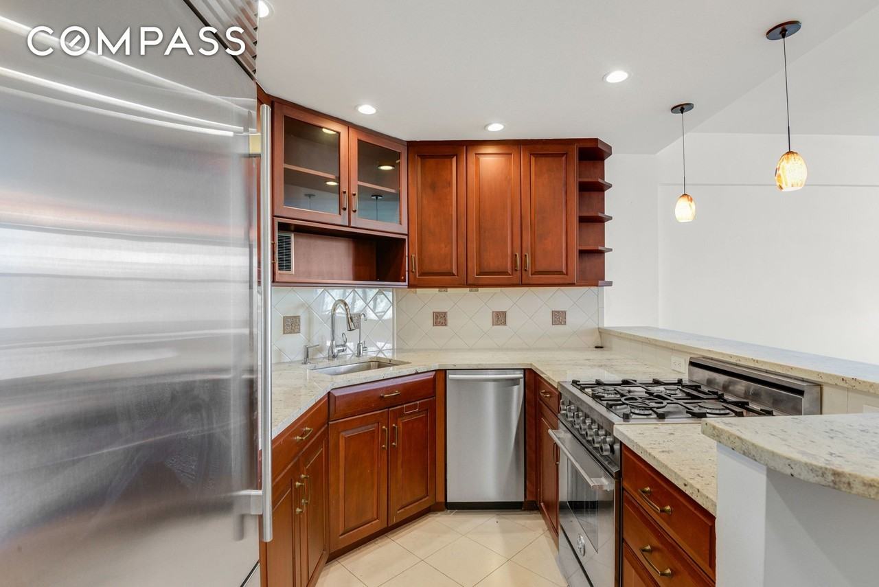 88 Bleecker St #5J - Photo 7 of 17