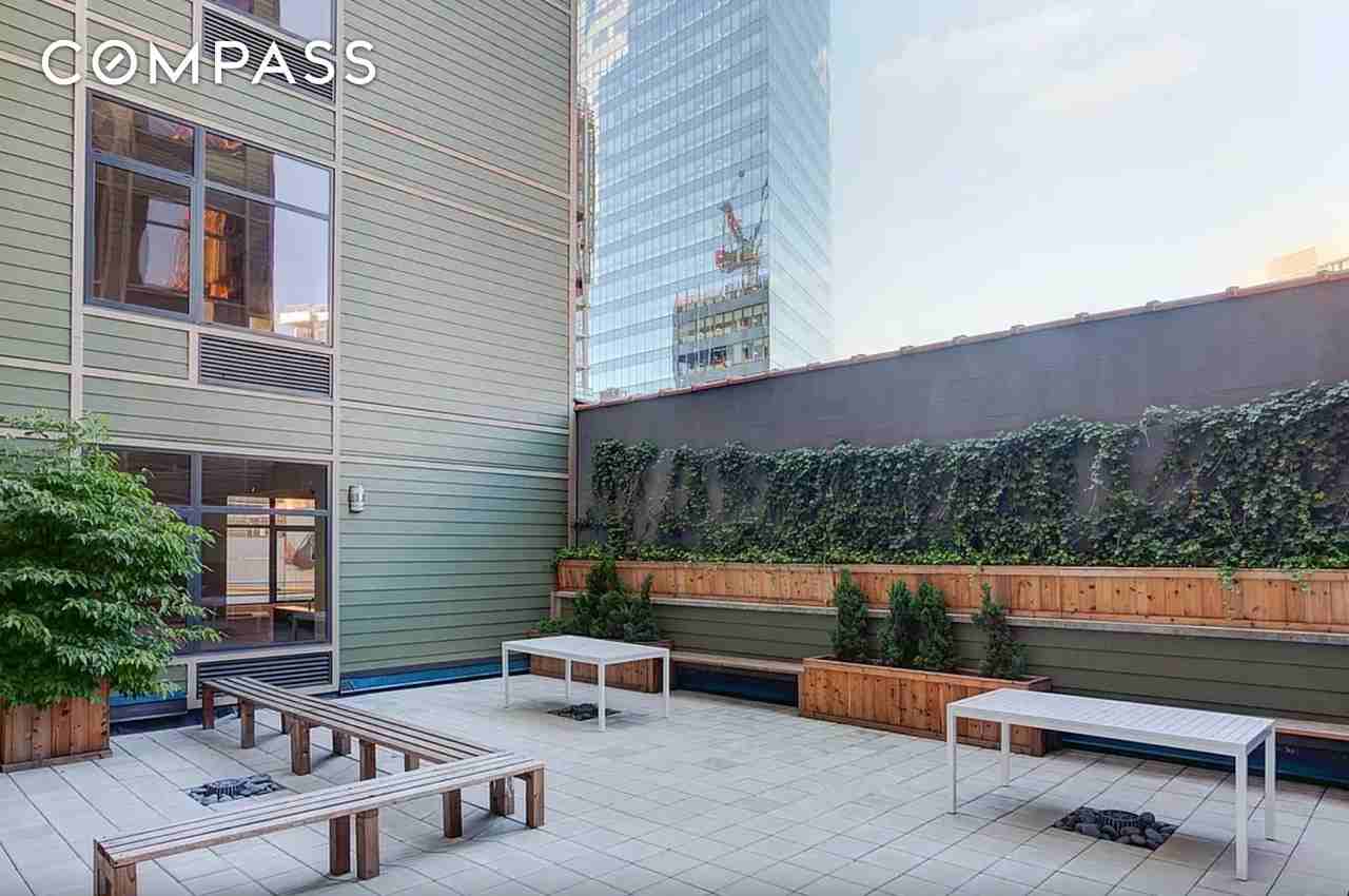 4237 27th St #2C - Photo 4 of 5