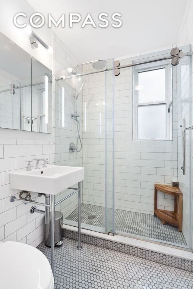 355 Saint Johns Pl #3C - Photo 3 of 4