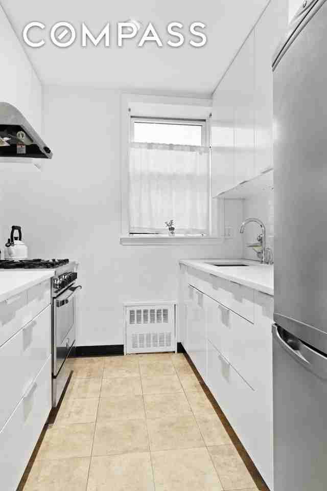 355 Saint Johns Pl #3C - Photo 4 of 4