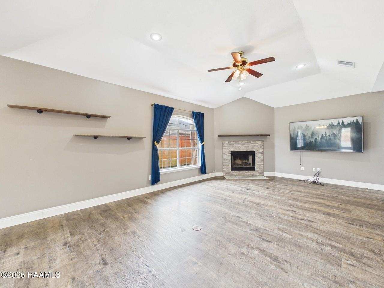 115 La Rue Vil - Photo 6 of 39