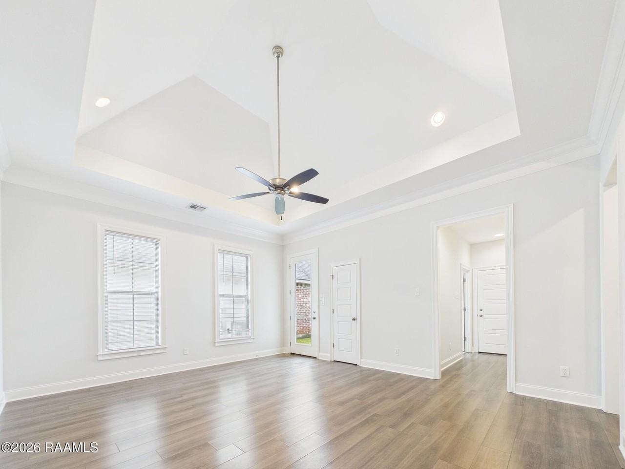 212 Twin Meadow Ln - Photo 4 of 18