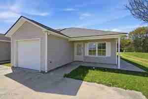 featured image of 1422 Southport Blvd Apt A #Apt A