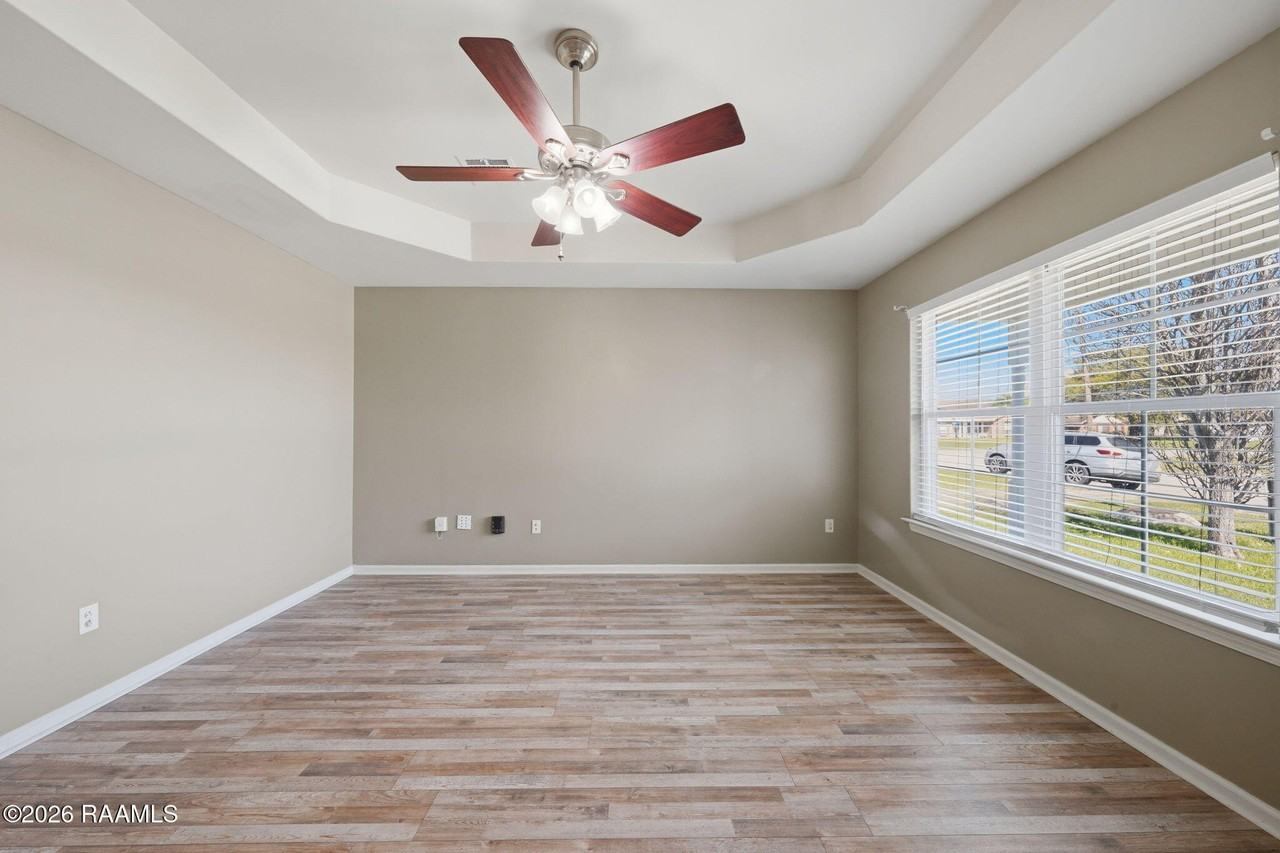 1422 Southport Blvd Apt A - Photo 6 of 25