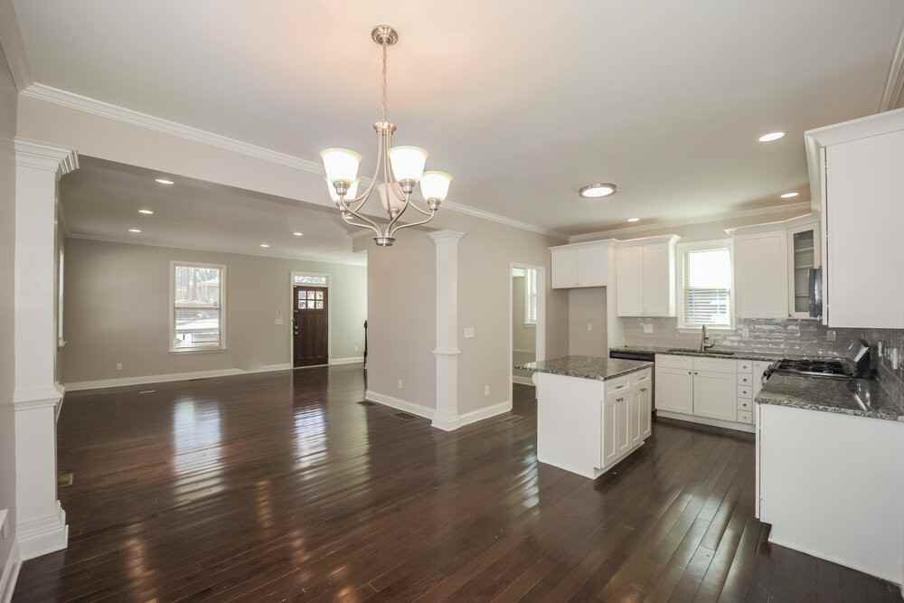 1863 Phillips Ave - Photo 7 of 17