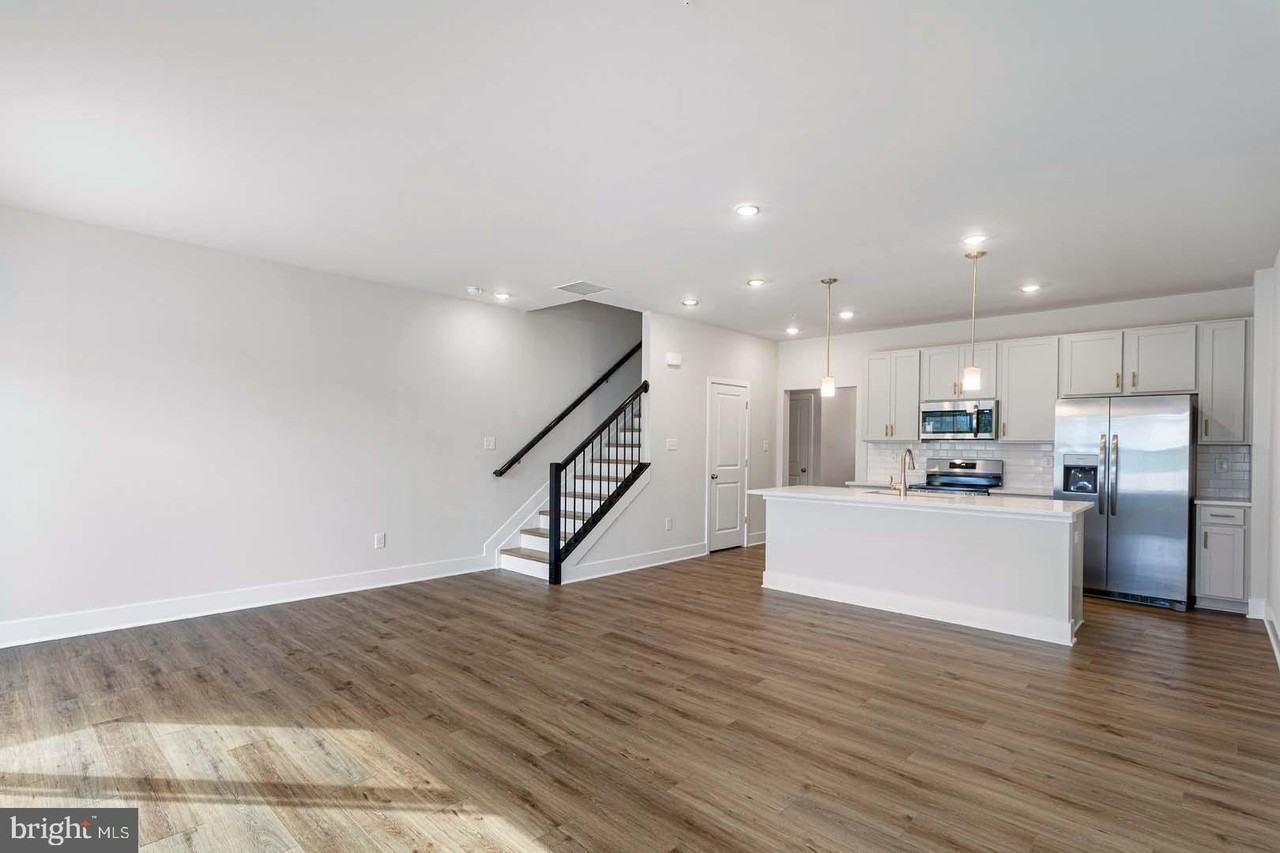 214 Matilda Way - Photo 4 of 25