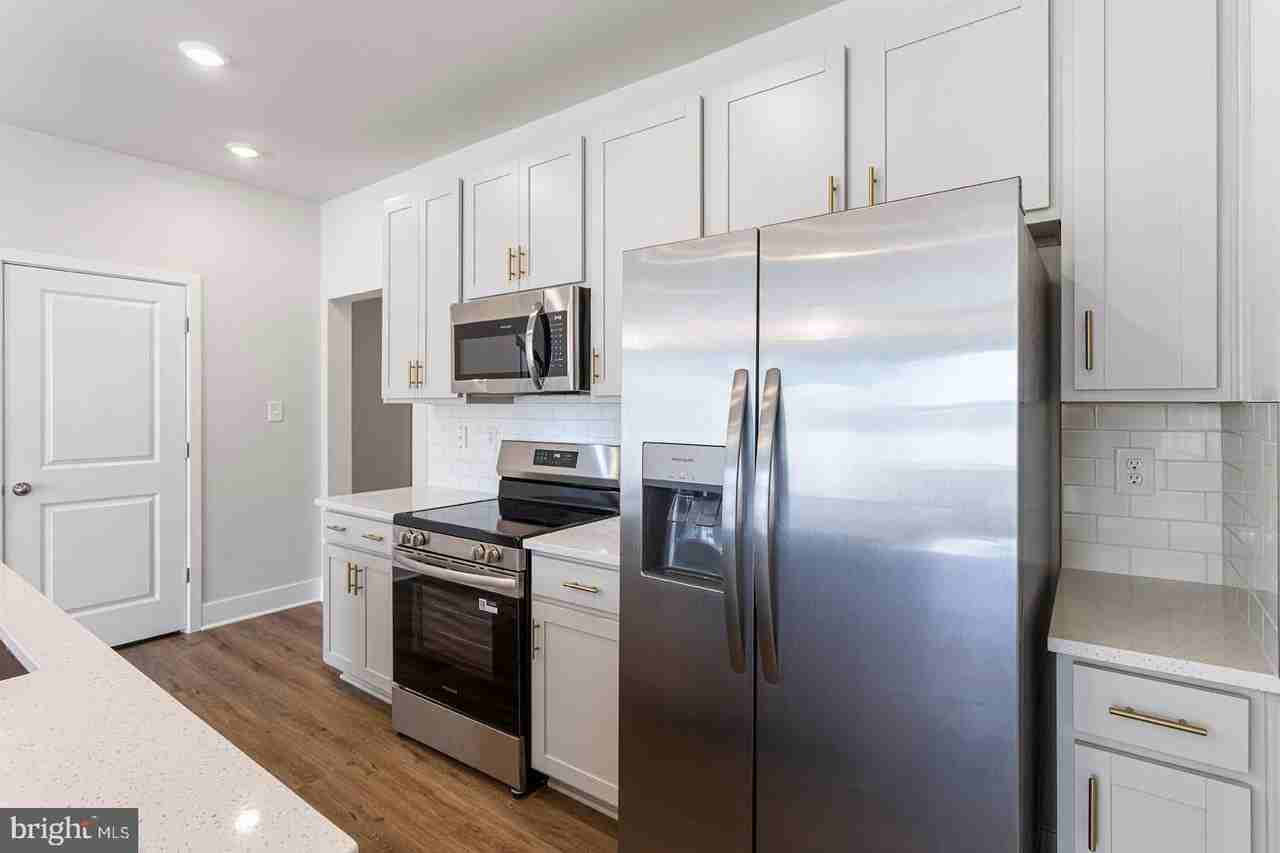 214 Matilda Way - Photo 6 of 25