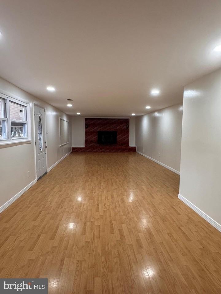 124 Gravesmith Dr - Photo 4 of 16