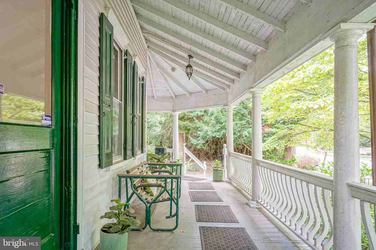 315 Chestnut St - Photo 2 of 36