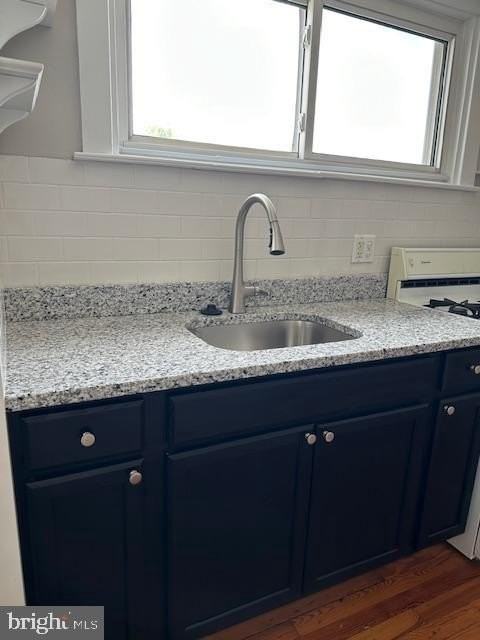 23 E Greenwood Ave - Photo 4 of 13