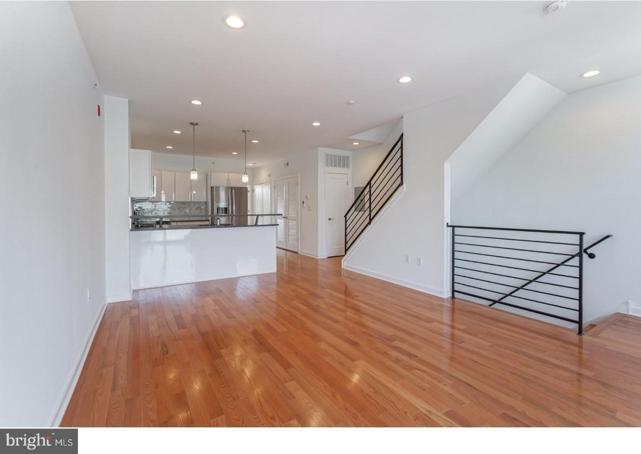 1629 Swain St Apt 3 - Photo 4 of 18