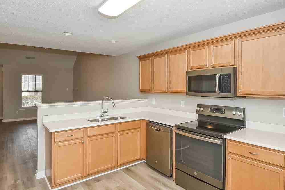 214 Ben Ln - Photo 5 of 17