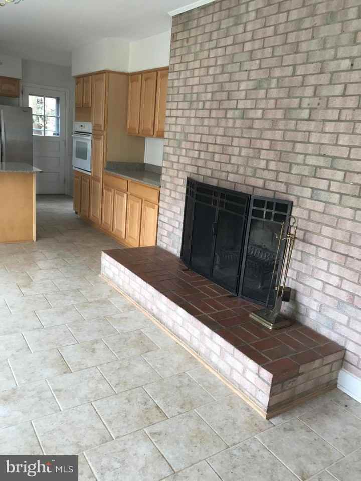 6218 Nelway Dr - Photo 6 of 28