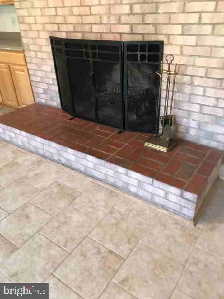 6218 Nelway Dr - Photo 7 of 28