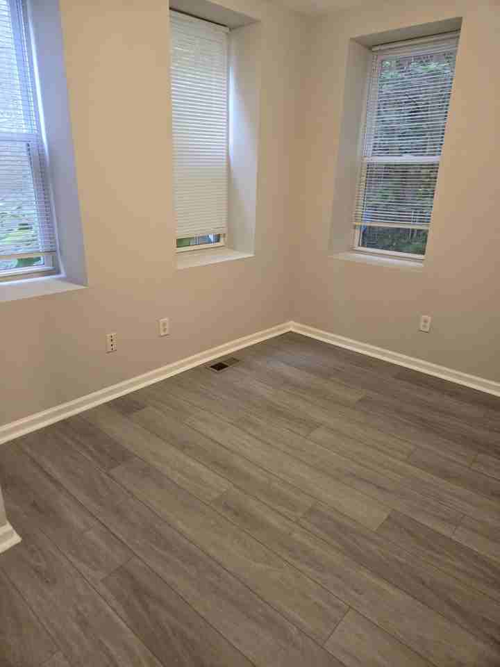 1018 S 52nd St #1 - Photo 7 of 13