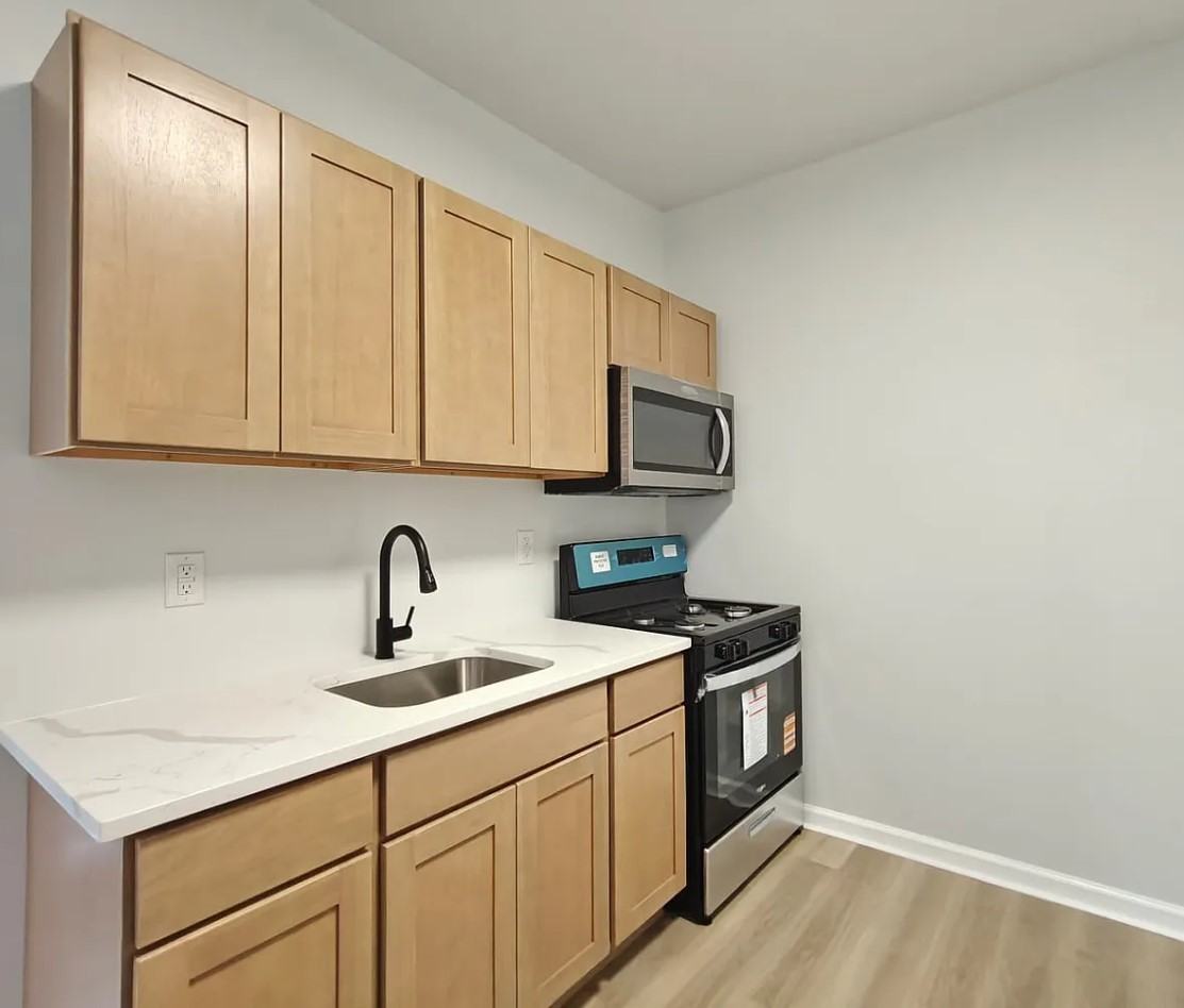 5415 Media St #1 - Photo 5 of 12