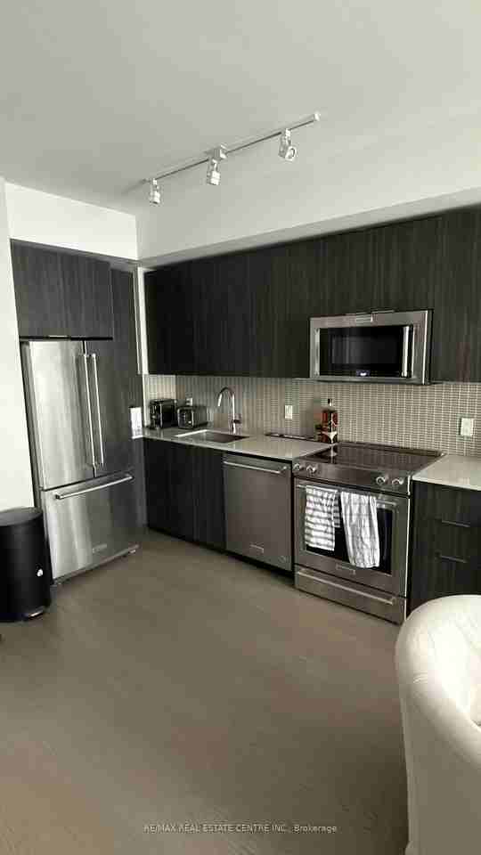 30 Shore Breeze Drive #3818 - Photo 5 of 7