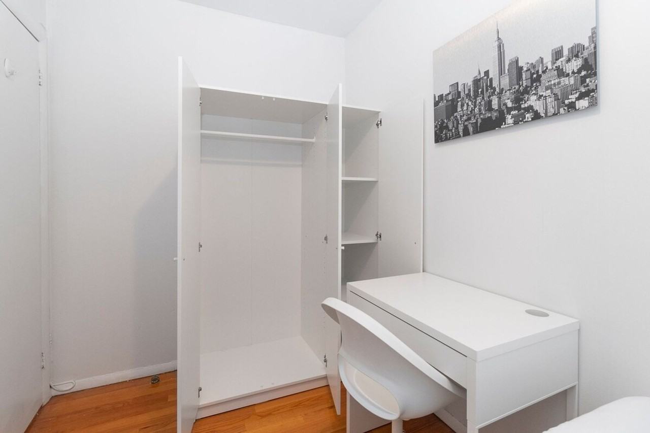 304E E 95th St #1032072P - Photo 3 of 20