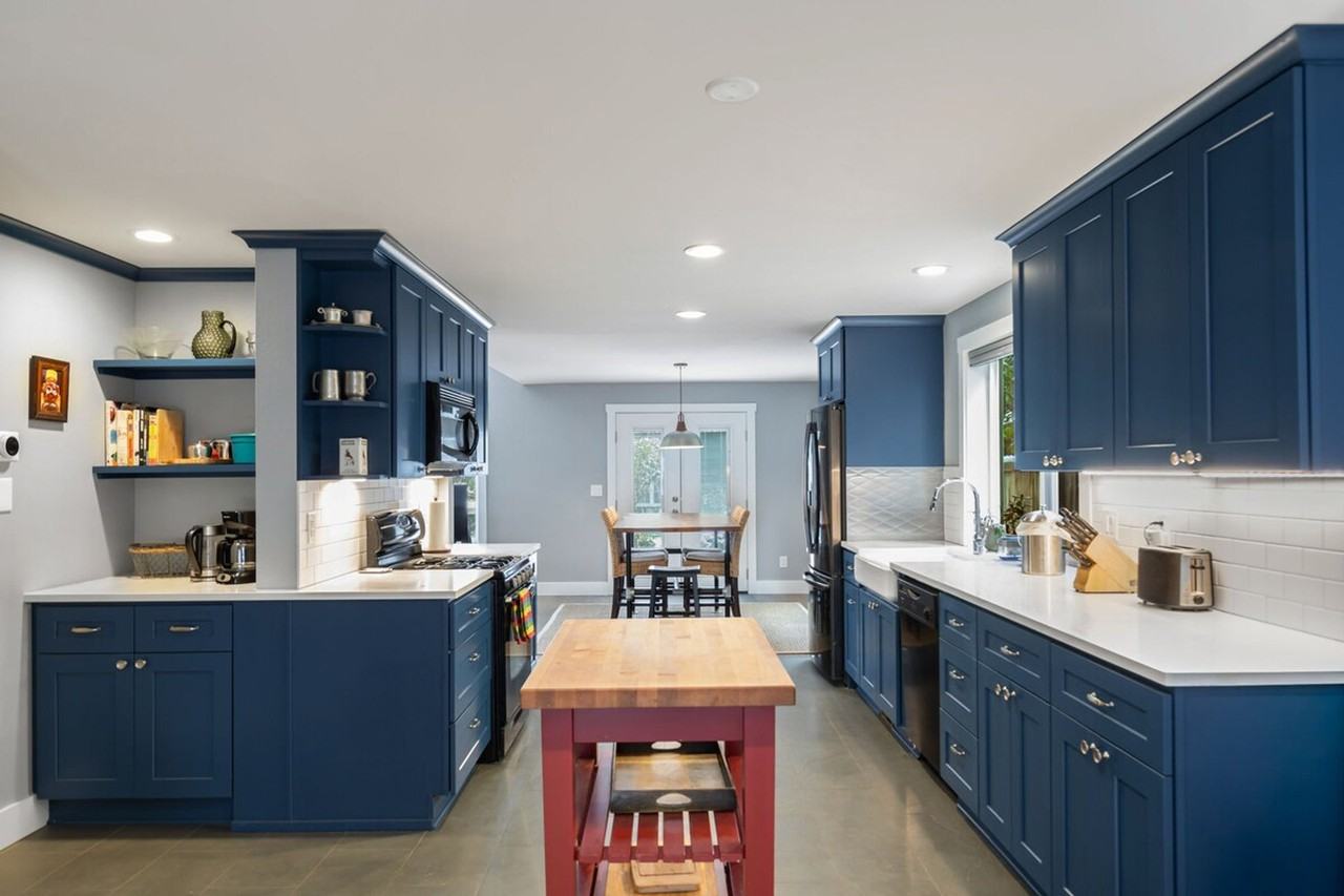 10433 67th Ave S #1507640P - Photo 3 of 47