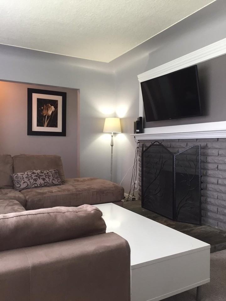 424 15th Street East - Photo 2 of 16