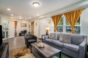 featured image of 327 W School St