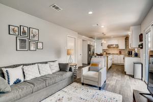 featured image of 2201 Rosemary Ln