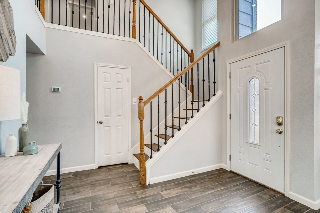 2201 Rosemary Ln #1314609P - Photo 6 of 30