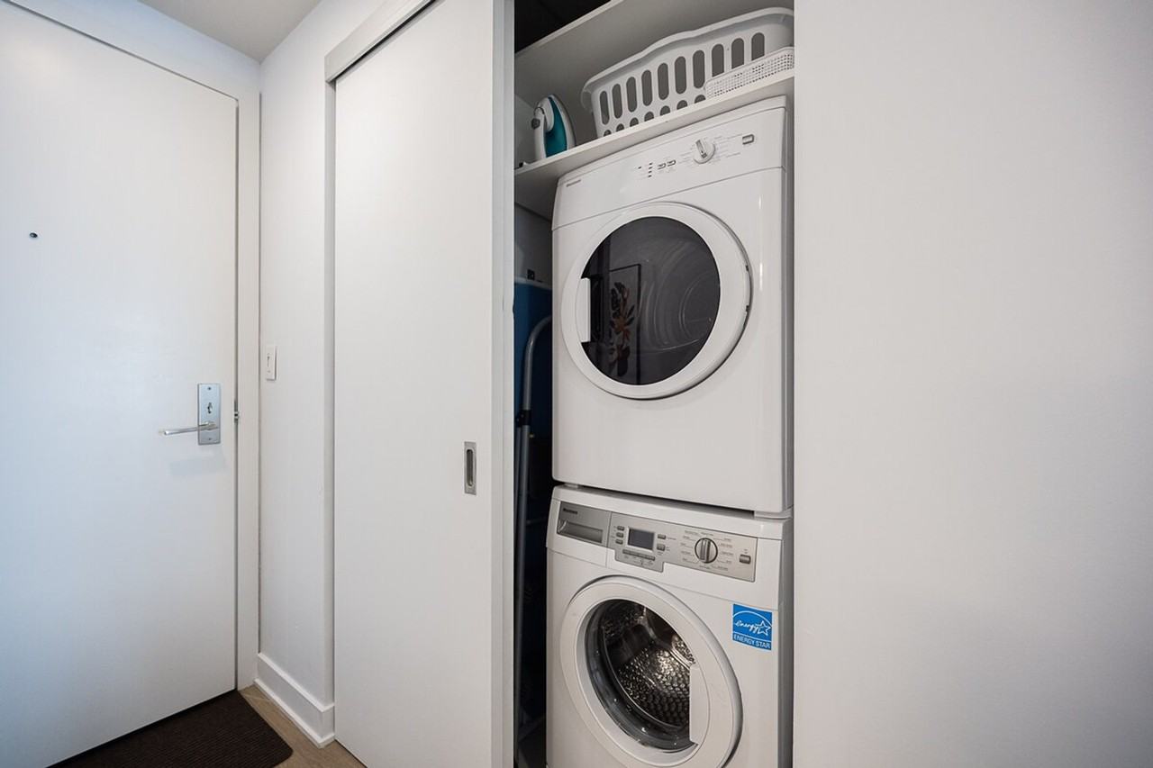 1275 Rue De La Montagne #1459286P - Photo 7 of 50