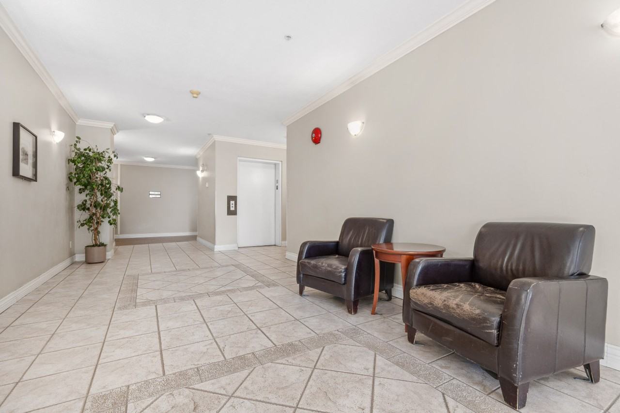 3335 West 4th Ave #1464954P - Photo 6 of 26