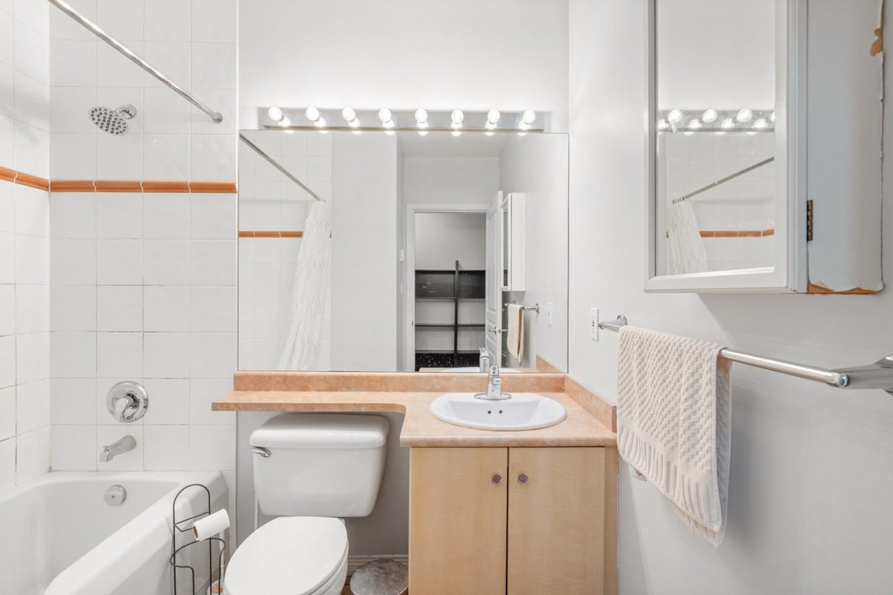 3335 West 4th Ave #1464954P - Photo 7 of 26