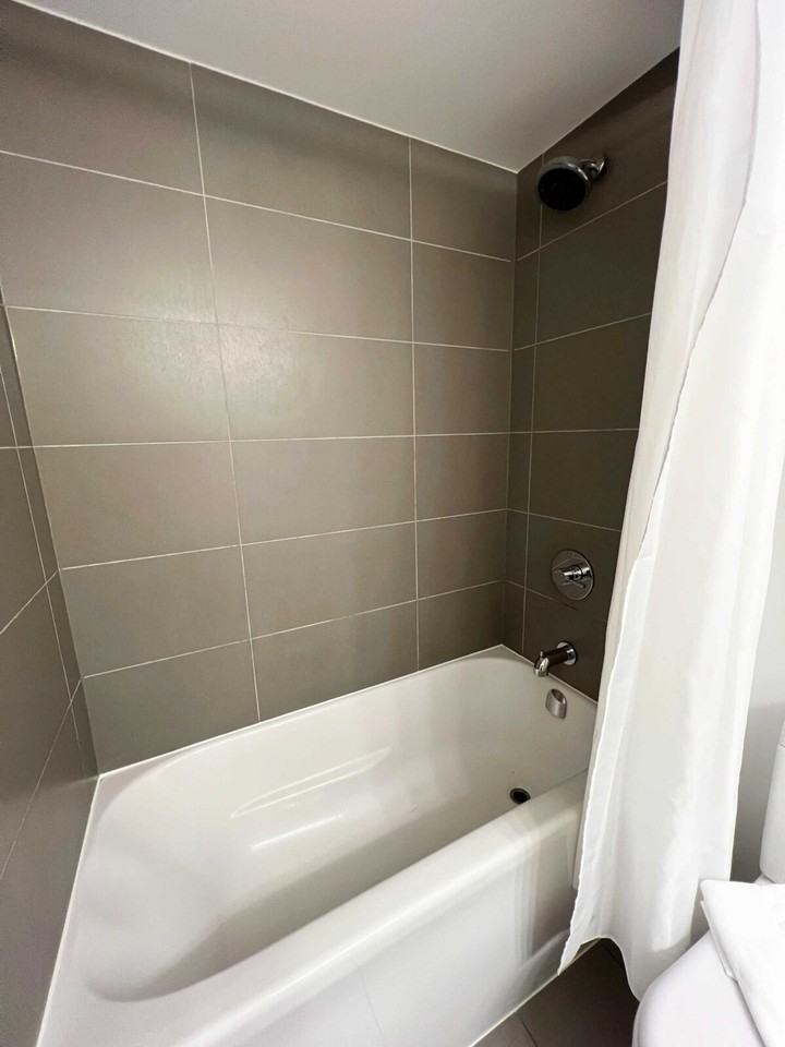 55 Avenue Rd #1465889P - Photo 7 of 9