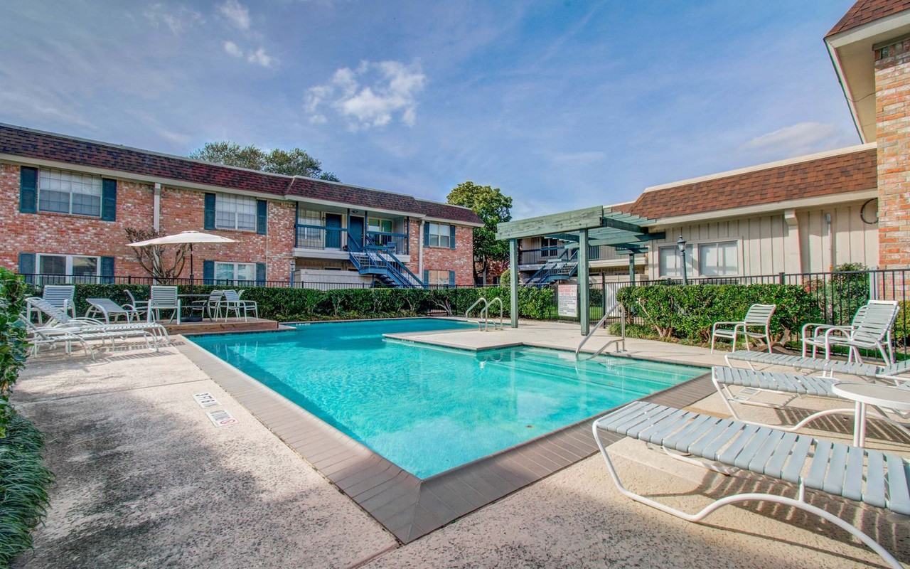 845 Augusta Dr #1471729P - Photo 7 of 23