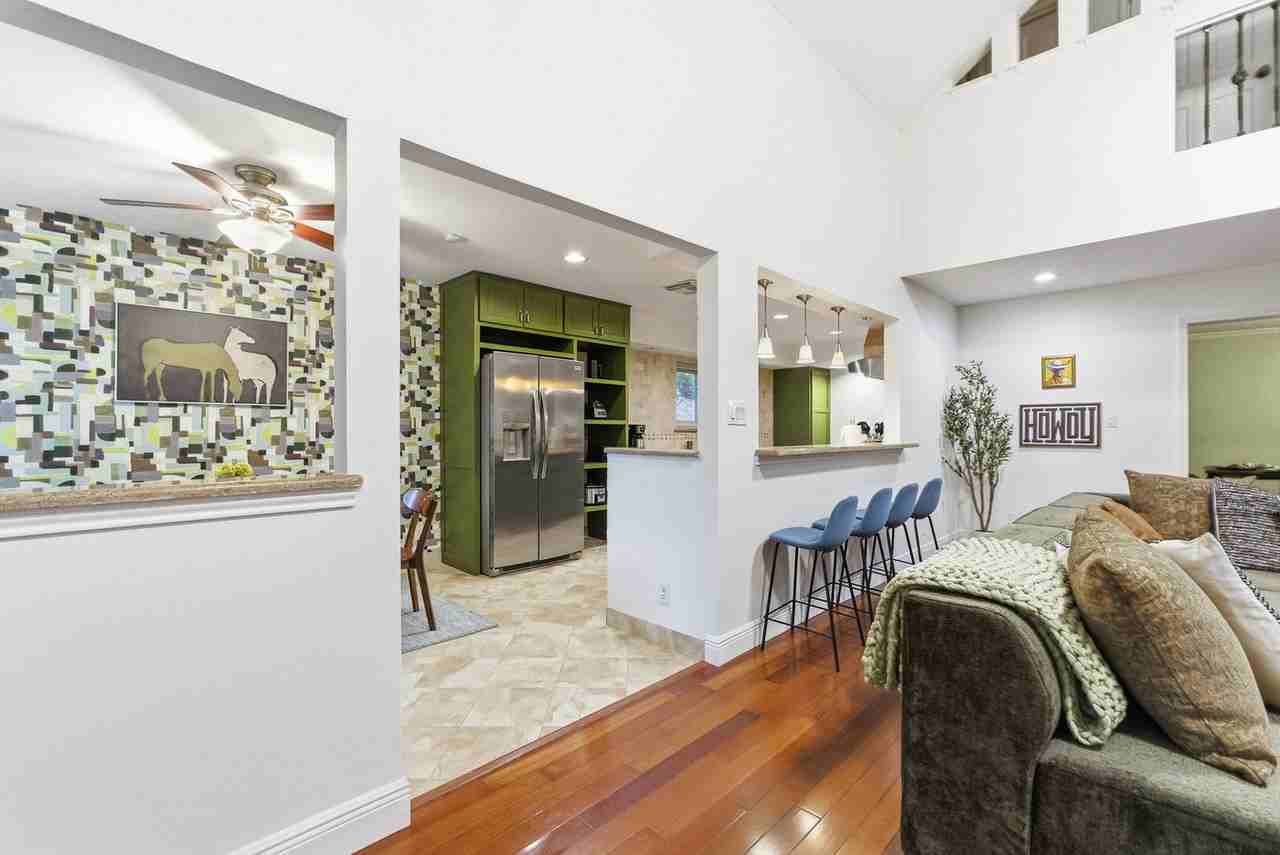 13303 Southwalk St #1471722P - Photo 7 of 50