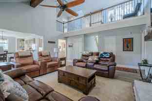 117 Lakeview Cir - Photo 1 of 1