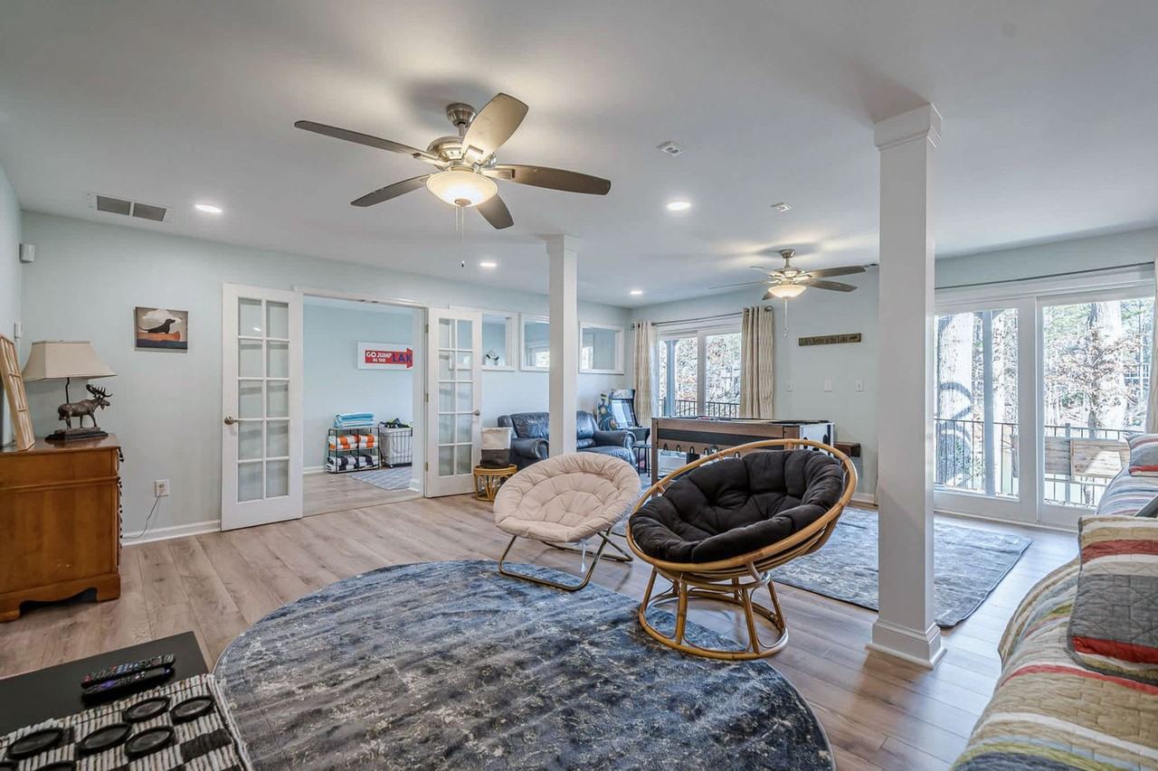 117 Lakeview Cir #1490995P - Photo 3 of 46