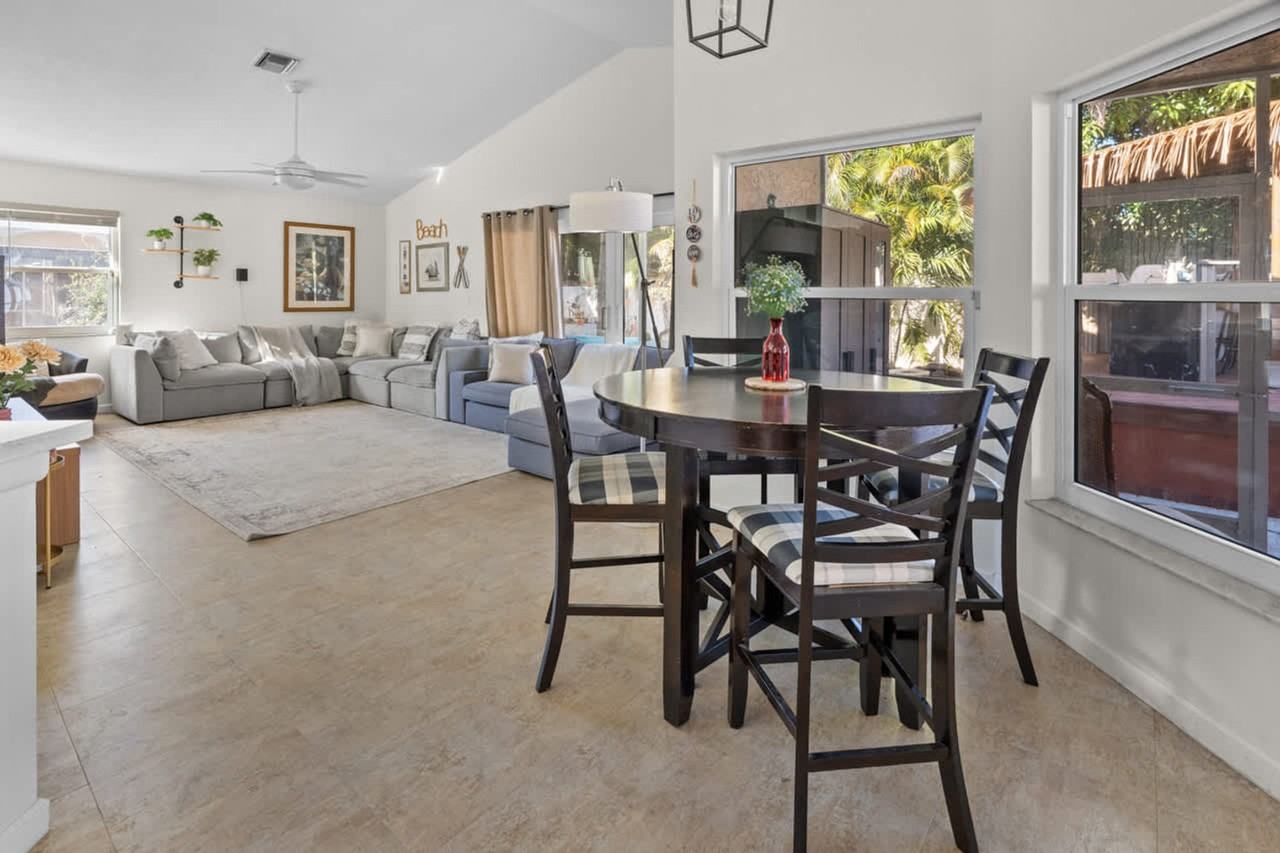 7071 Sw 20th St #1504077P - Photo 3 of 50