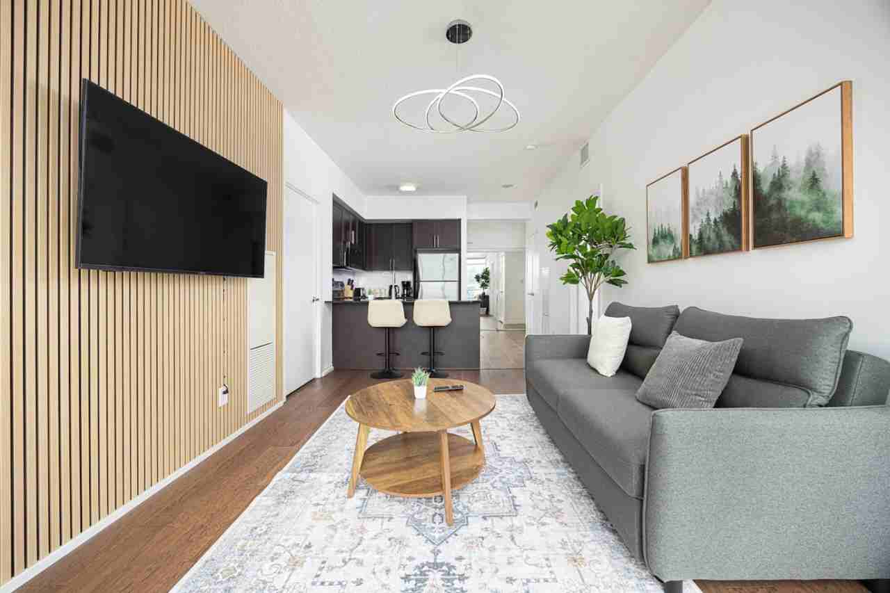 65 Bremner Blvd #1507082P - Photo 5 of 27